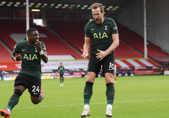  热刺双星闪耀，孙兴慜助攻凯恩破球荒  