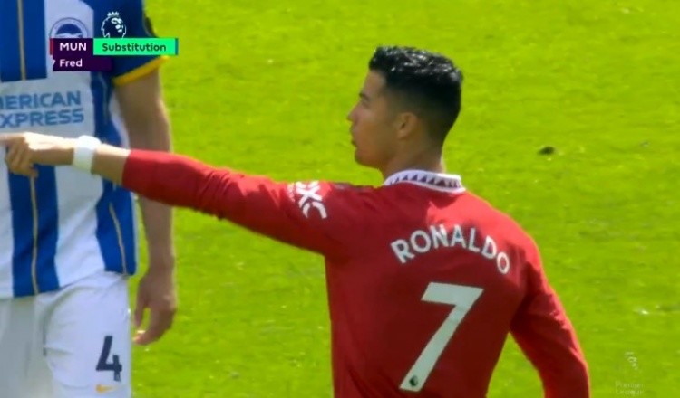  曼联C罗替补登场遭嘘声，赛后发文暗示未来成谜  