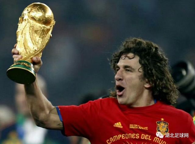  尼斯队长红牌罚下，少一人顽强守平局  